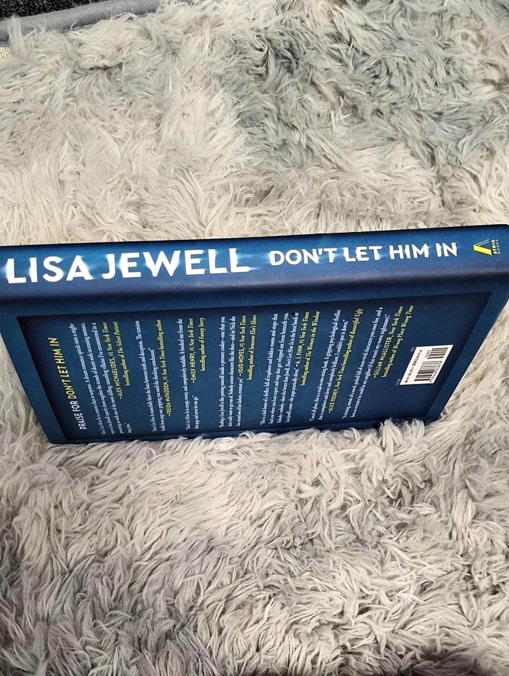 Novel - Picture 3 of 4